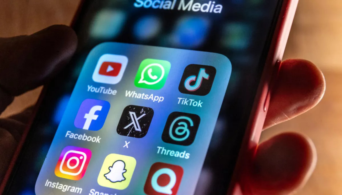 The UK’s Online Safety Law Is Reshaping Social Media. Why Are X and Reddit Blocking War Posts?