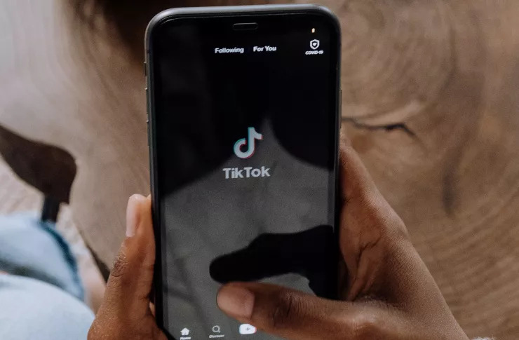 Викликає безсоння та депресію: вчені з'ясували, як TikTok впливає на здоров'я