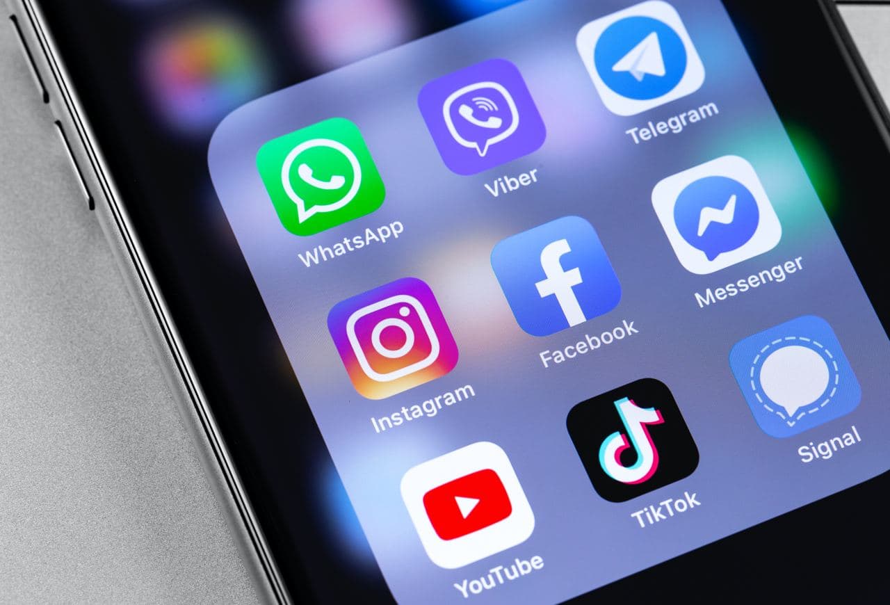 Що робити, якщо зламали Viber, Telegram, Facebook чи Instagram